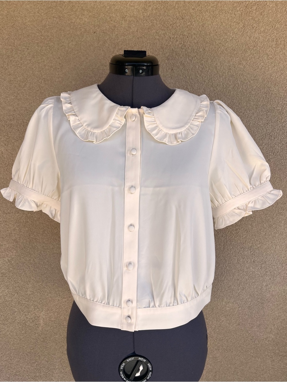 Women’s Ivory Ruffle Peter Pan Collar Button-Down Top
